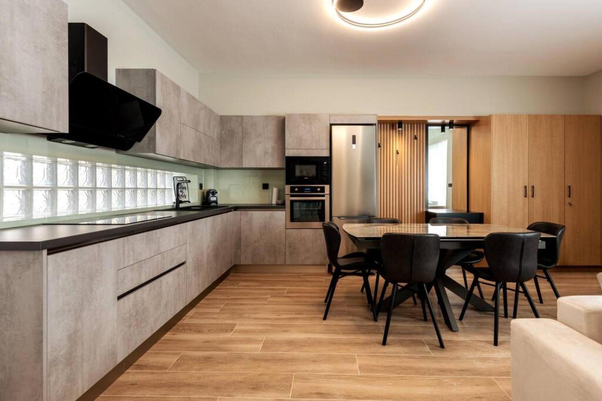 Luxurious Maisonette In 이오아니아 외부 사진